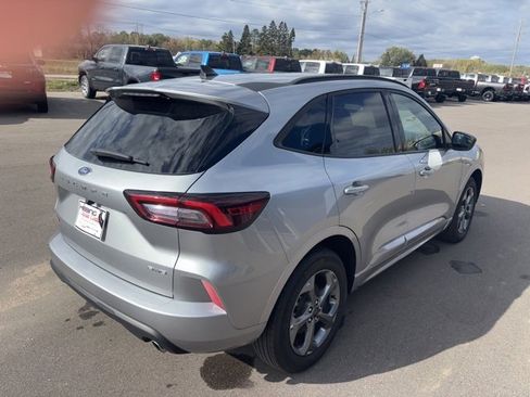 Used 2024 Ford Escape ST-Line image 6