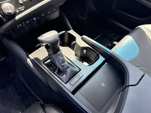 Certified 2024 Lexus ES 350 w/ Technology Package FWD image 21