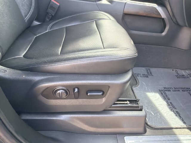 Used 2020 GMC Sierra 1500 SLT RWD image 14