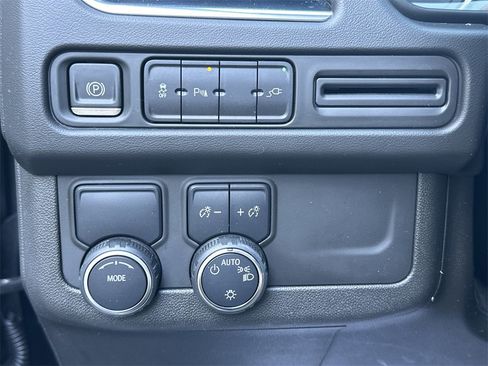 Used 2021 Chevrolet Tahoe RST image 36