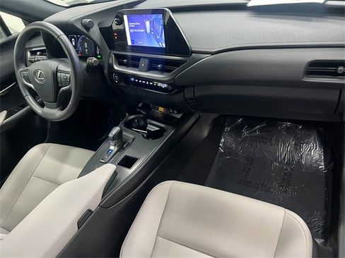 Certified 2025 Lexus UX 300h FWD image 12