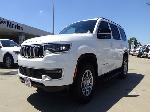 Certified 2024 Jeep Wagoneer 4WD image 34