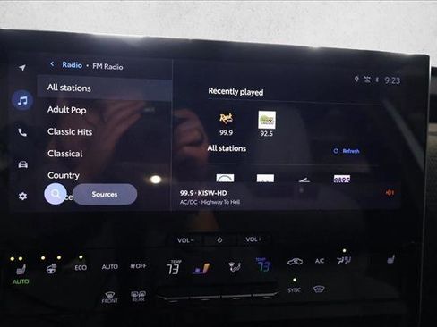 Used 2024 Subaru Solterra Limited image 18