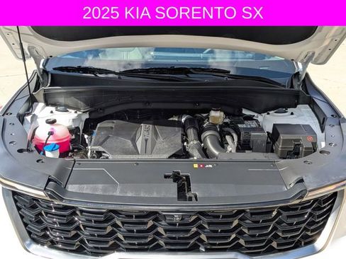 Used 2025 Kia Sorento SX image 33