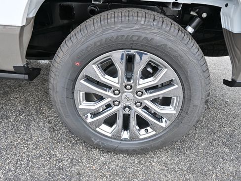 New 2025 Ford F150 King Ranch w/ FX4 Off-Road Package image 15