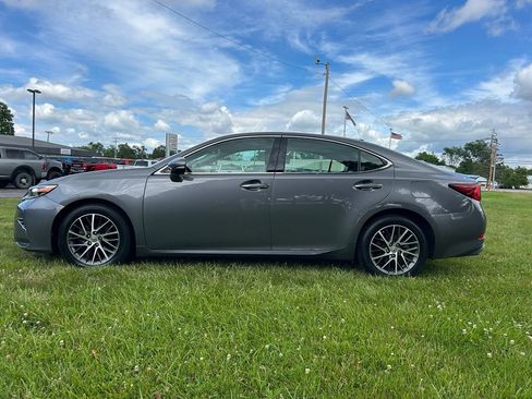 Used 2018 Lexus ES 350 w/ Luxury Package w/Wood Trim FWD image 7