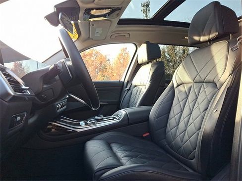 Used 2023 BMW X7 xDrive40i w/ Executive Package image 13