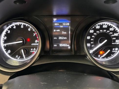 Used 2021 Toyota Camry SE FWD image 27