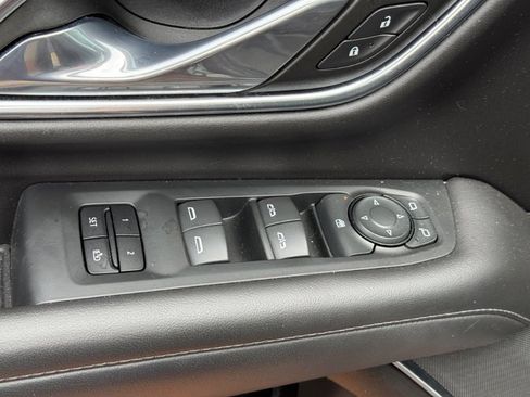 Used 2021 Chevrolet Tahoe Z71 AWD/4WD image 12