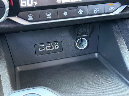 Used 2022 Nissan Sentra SV w/ All-Weather Package FWD image 22
