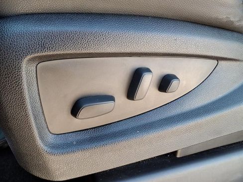 Used 2017 GMC Sierra 1500 SLT w/ SLT Premium Package image 10