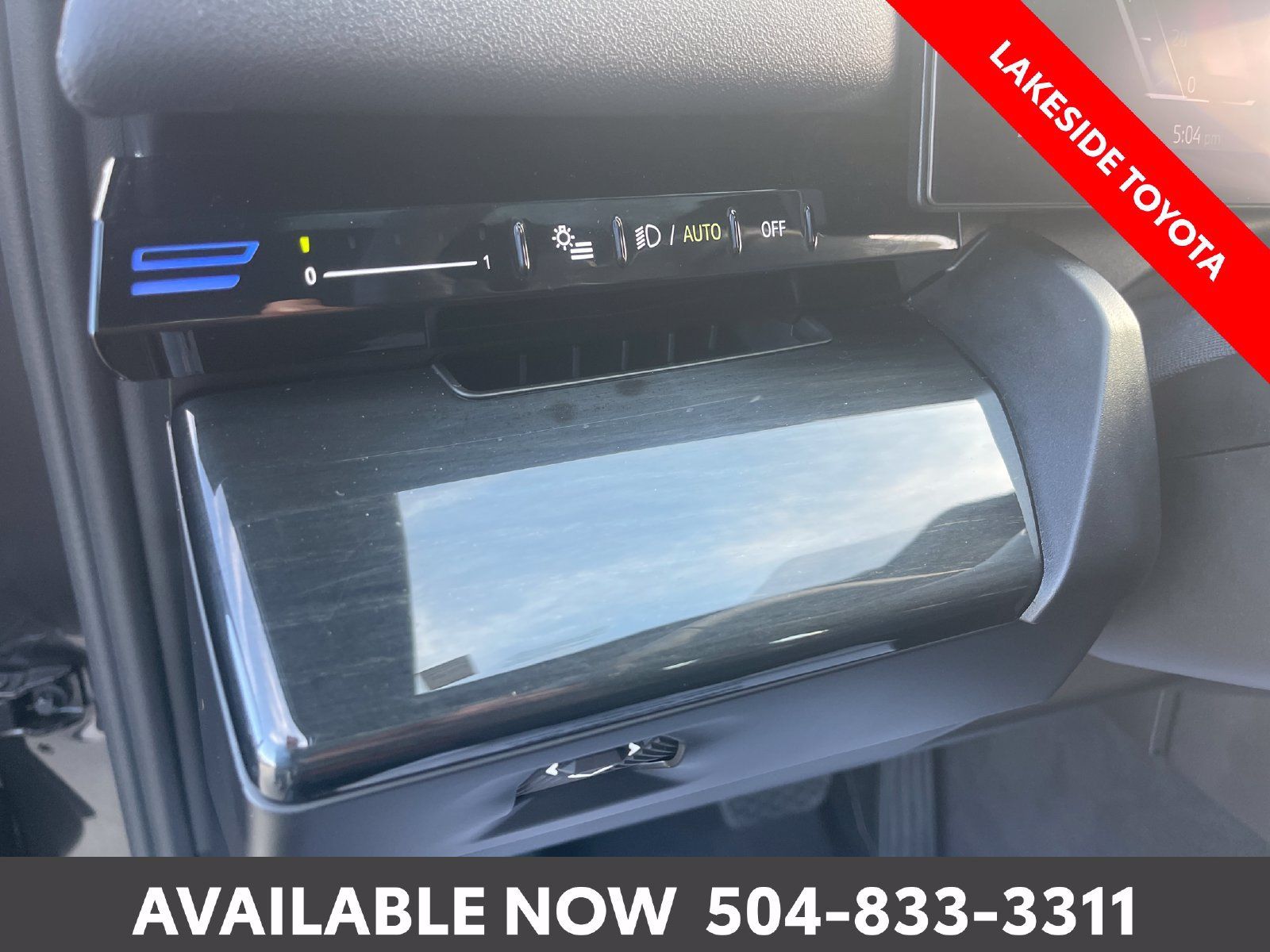 Used 2024 BMW 530i xDrive w/ Premium Package AWD/4WD image 27
