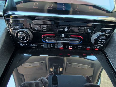 Certified 2022 Jeep Grand Cherokee L Limited image 24