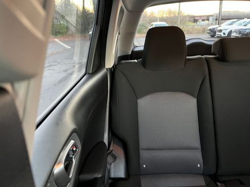 Used 2025 Kia Soul LX w/ LX Technology Package image 37