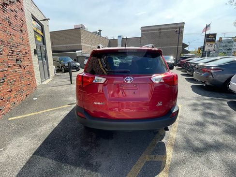 Used 2015 Toyota RAV4 LE image 4
