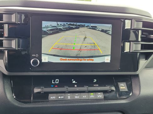 Used 2026 Toyota Tundra SR AWD/4WD image 10