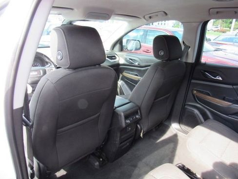 Used 2019 GMC Acadia SLE w/ Driver Alert Package I image 11