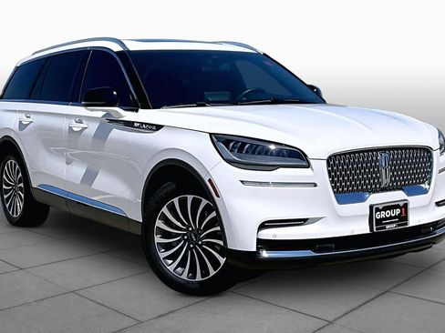 Used 2024 Lincoln Aviator Reserve w/ Elements Package Plus RWD image 3