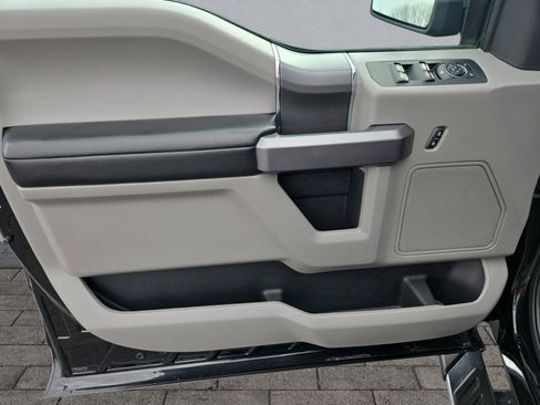 Used 2019 Ford F150 XLT w/ Equipment Group 302A Luxury image 10