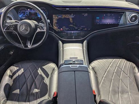 Certified 2023 Mercedes-Benz EQS 580 4MATIC Sedan image 20