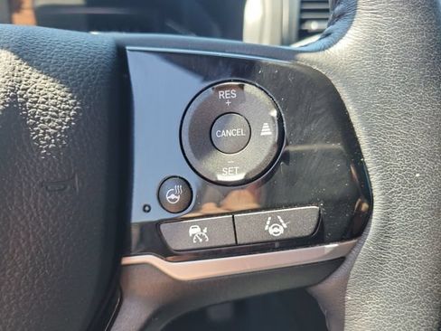 Used 2024 Honda Odyssey Elite image 35