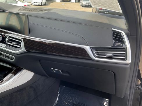 Used 2023 BMW X5 sDrive40i w/ Premium Package image 19