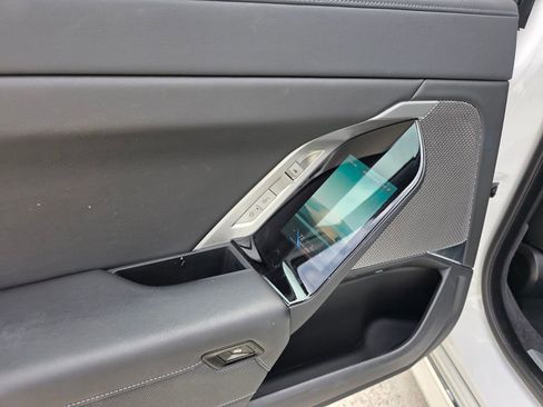 Certified 2023 BMW i7 xDrive60 AWD/4WD image 16