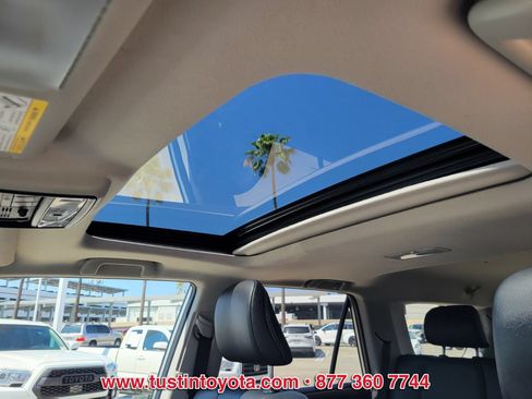 Used 2023 Toyota 4Runner Limited RWD image 17