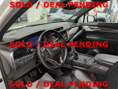 Used 2024 Cadillac XT6 Sport w/ LPO, ONYX Package AWD/4WD image 15