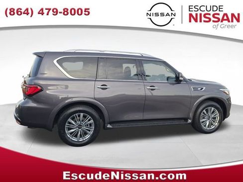 Used 2024 INFINITI QX80 Luxe RWD image 2