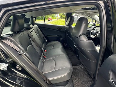 Used 2016 Toyota Prius Four w/ Advanced Technology Package FWD image 25