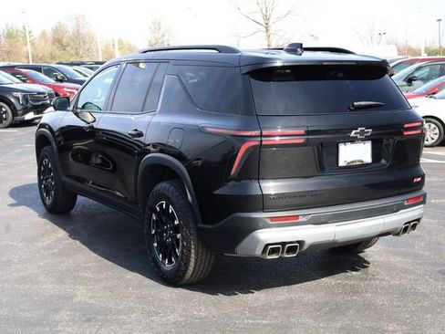 Used 2025 Chevrolet Traverse Z71 w/ Driver Confidence Package AWD/4WD image 7