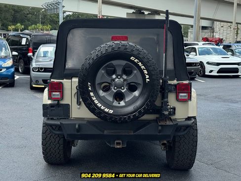 Used 2017 Jeep Wrangler Unlimited Sport AWD/4WD image 8