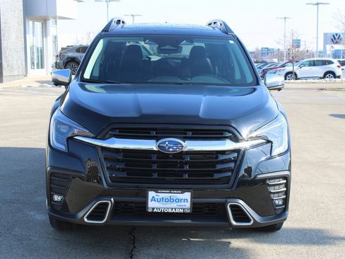 Used 2023 Subaru Ascent Touring image 2