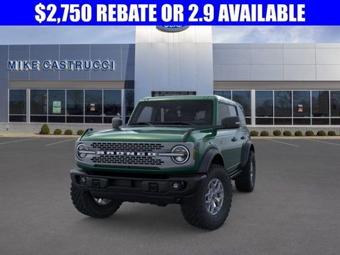 New 2025 Ford Bronco Badlands image 2