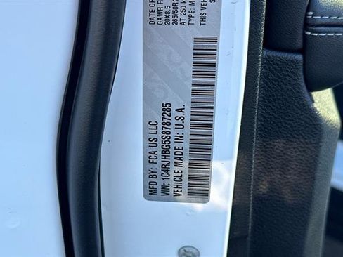 New 2025 Jeep Grand Cherokee Limited image 23