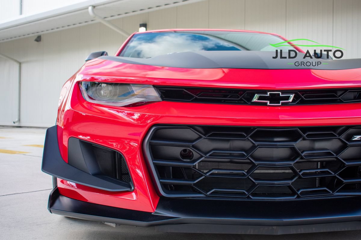 Used 2023 Chevrolet Camaro ZL1 RWD image 31