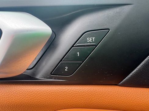 Used 2022 BMW X5 sDrive40i w/ Premium Package RWD image 11