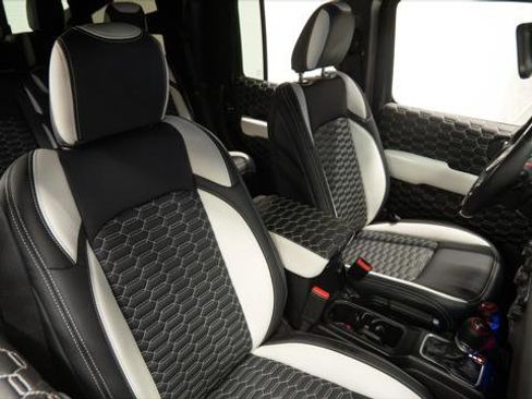 Used 2026 Jeep Gladiator Sport image 41