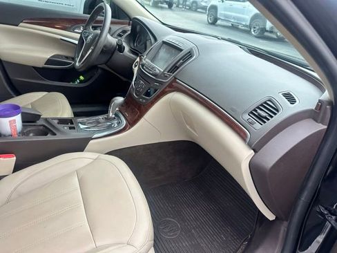 Used 2017 Buick Regal Premium w/ Driver Confidence Package #1 FWD image 26