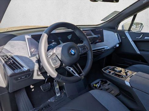 New 2026 BMW iX xDrive60 image 3