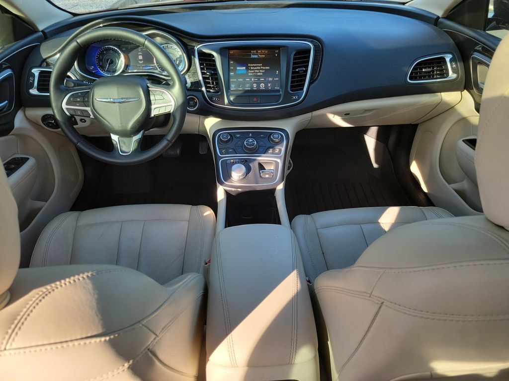 Used 2016 Chrysler 200 C FWD image 17