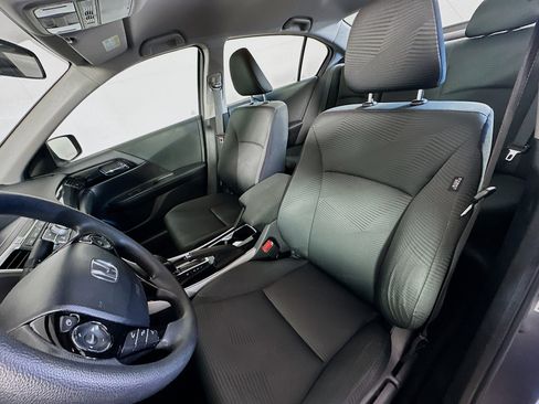 Used 2016 Honda Accord LX image 13