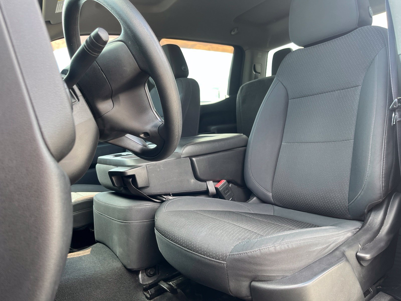 Used 2020 Chevrolet Silverado 1500 Custom Trail Boss w/ Custom Convenience Package AWD/4WD image 8