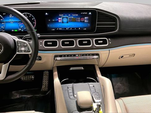 Certified 2022 Mercedes-Benz GLS 450 4MATIC image 7