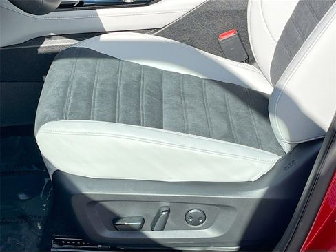 New 2025 Mitsubishi Outlander SE image 20