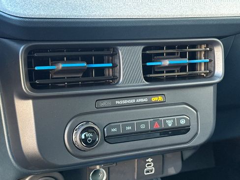 New 2026 Ford Maverick XLT w/ XLT Luxury Package AWD/4WD image 18