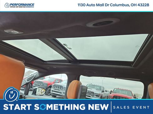 New 2026 Chrysler Pacifica Pinnacle w/ Trailer Tow Group image 20