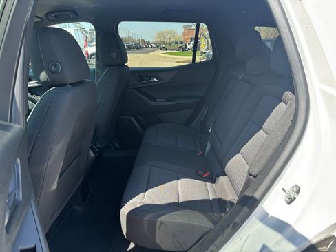 Used 2025 Chevrolet Equinox LT AWD/4WD image 10