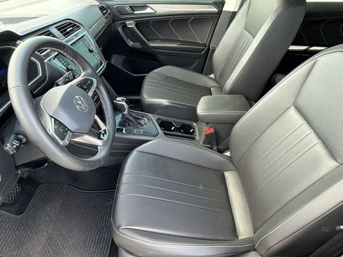 Used 2023 Volkswagen Tiguan SE FWD image 26